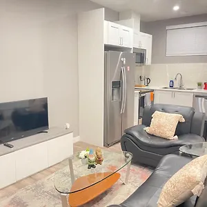 Cozy Basement Guest house