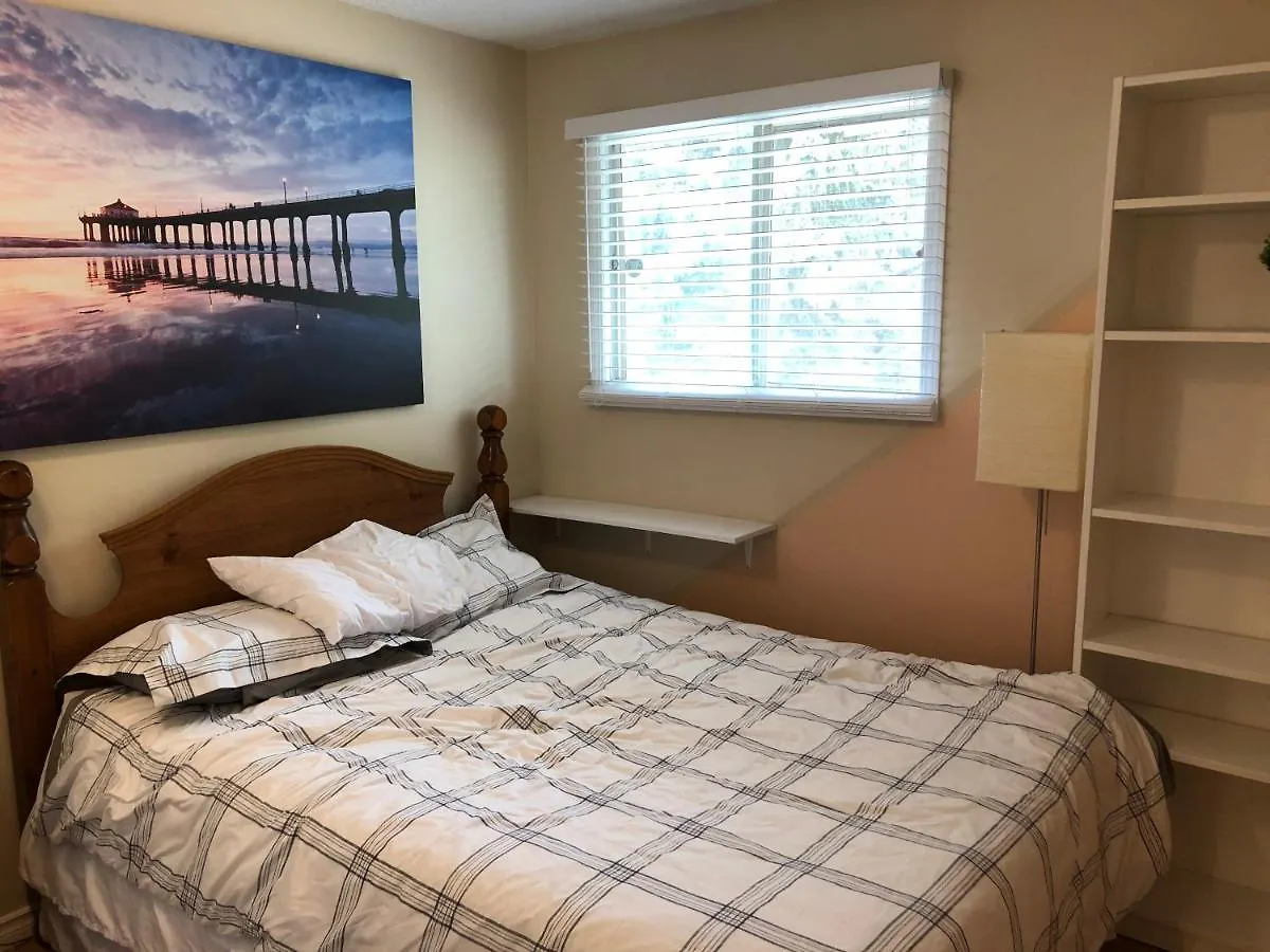 Apartament Cozy 2 Bedroom Townhouse With Large Den Calgary